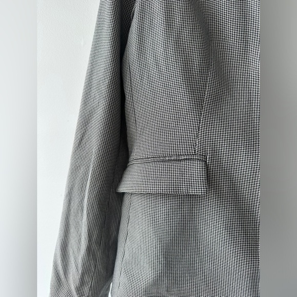 Lila Rose - Fine Houndstooth Blazer - Black & White - Size Large - Picture 5 of 9